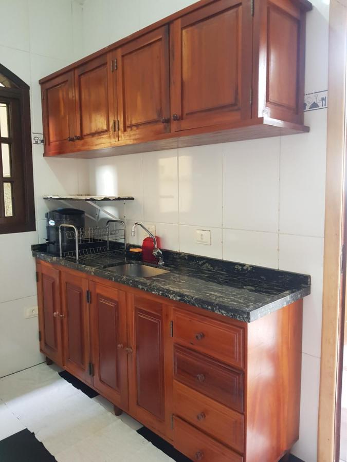 Casa Pouso Aconchego Para Ti - Pertinho Trindade 帕拉蒂 外观 照片